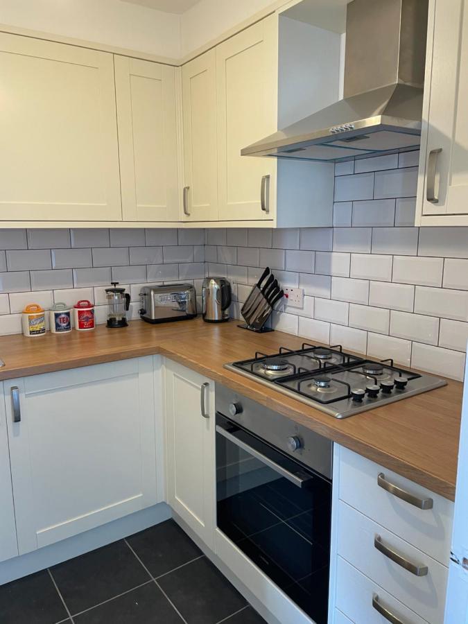 Light And Airy 1 Bedroom Flat 700M From The Beach بورنماوث المظهر الخارجي الصورة